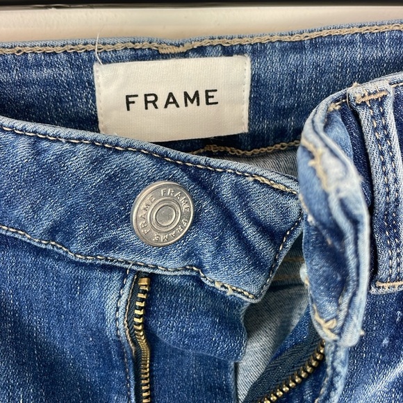Frame Jeans. Women’s Le One Skinny Crop. Size 2. Waist size 29. - Picture 4 of 13